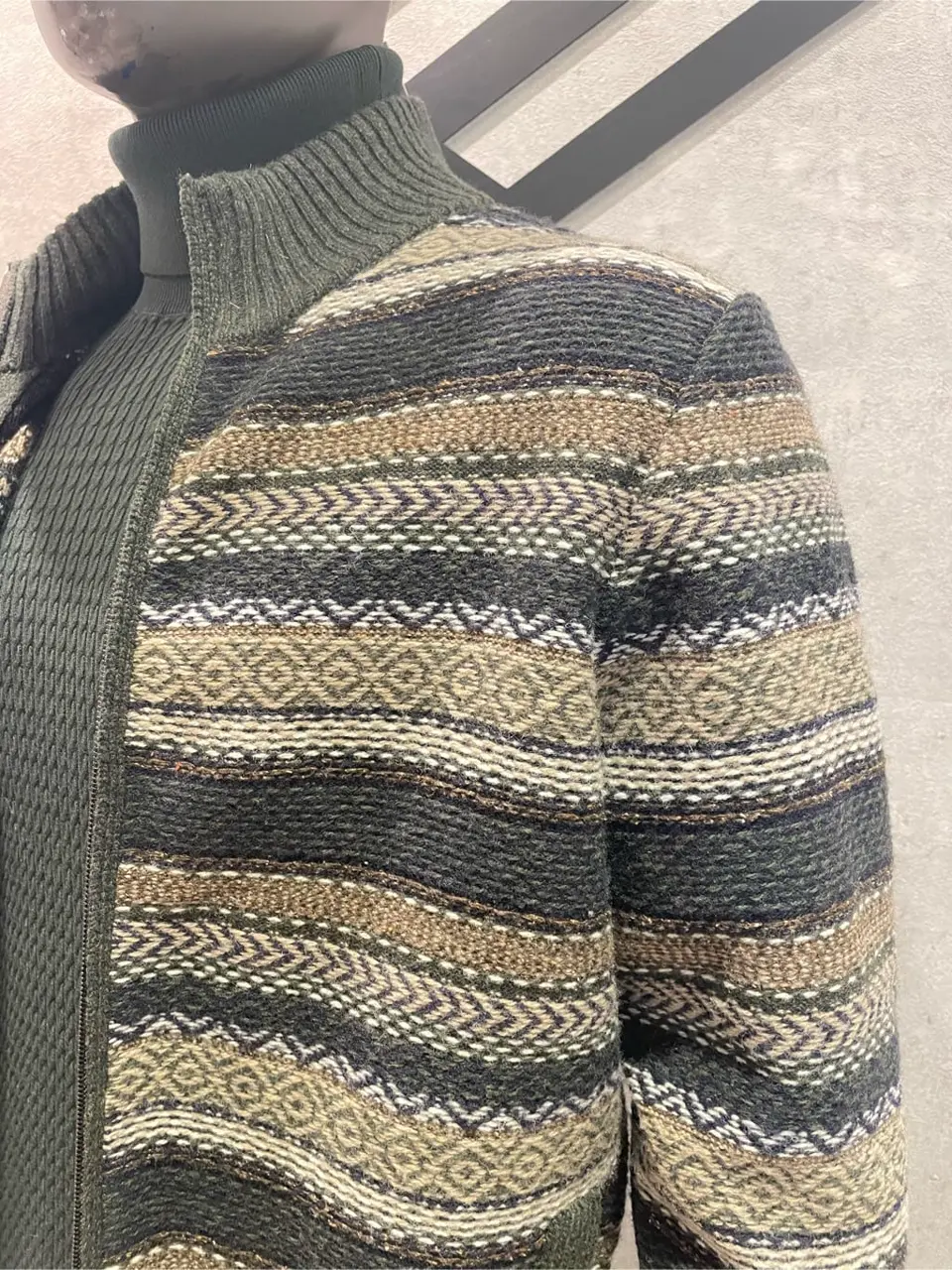 JOSEPH ABBOUD 東　 コーディネート画像