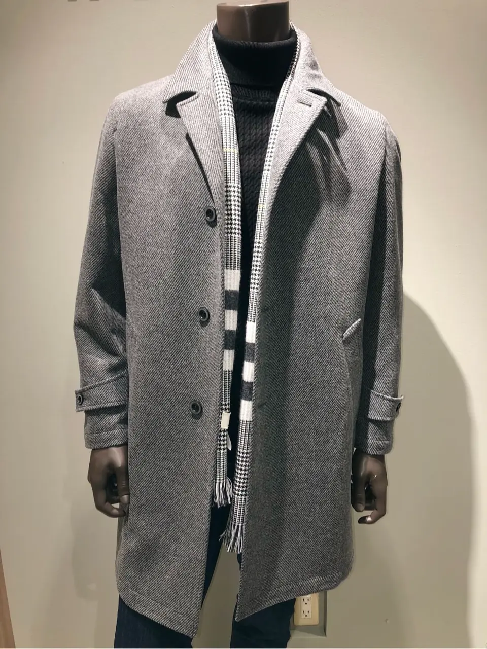 JOSEPH ABBOUD 川田 コーディネート画像