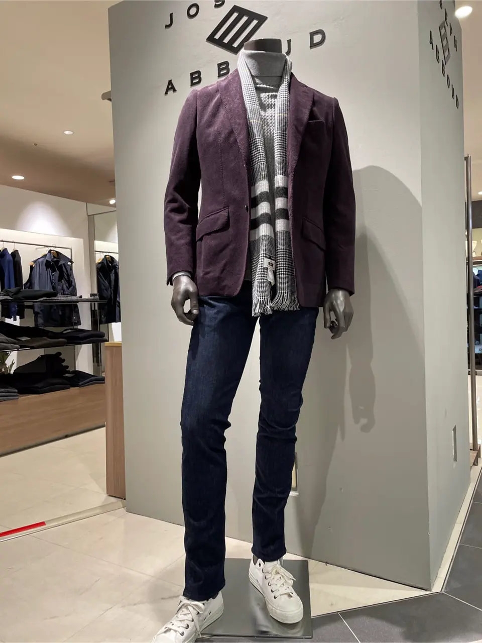 JOSEPH ABBOUD 伊津野 コーディネート画像