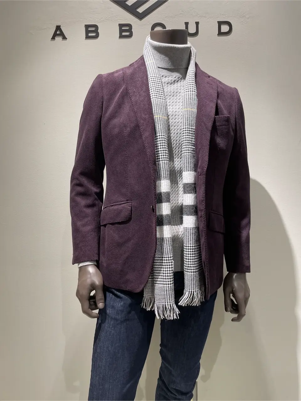 JOSEPH ABBOUD 伊津野 コーディネート画像