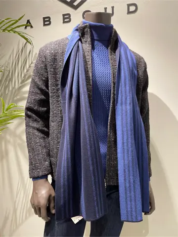 JOSEPH ABBOUD 伊津野 コーディネート画像