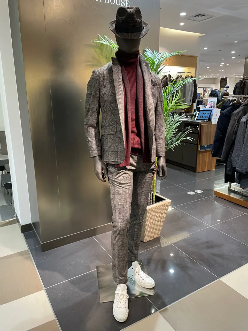  渡辺あやこ コーディネート画像