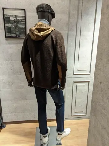 JOSEPH ABBOUD 大久 コーディネート画像