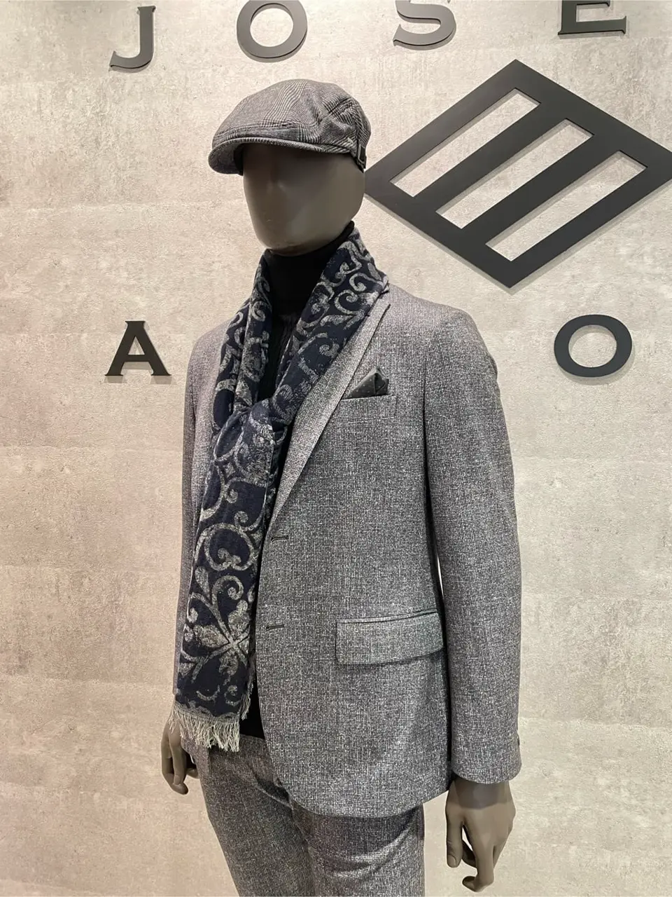 JOSEPH ABBOUD 東　 コーディネート画像
