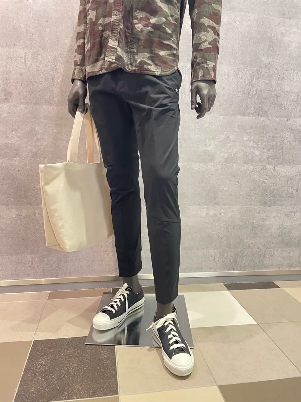 JOSEPH ABBOUD 東　 コーディネート画像