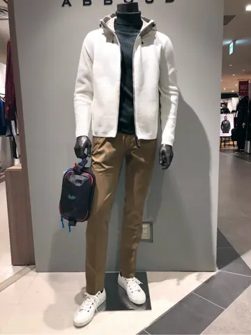 JOSEPH ABBOUD 川田 コーディネート画像