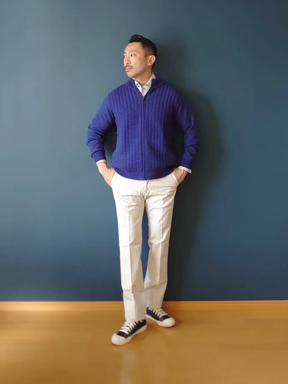 JOSEPH ABBOUD 安東 コーディネート画像