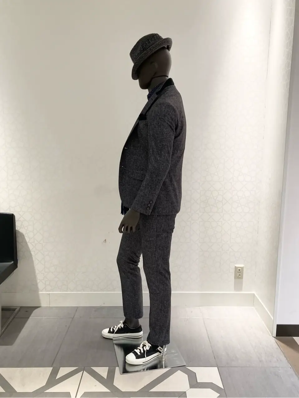 JOSEPH ABBOUD 石川 コーディネート画像