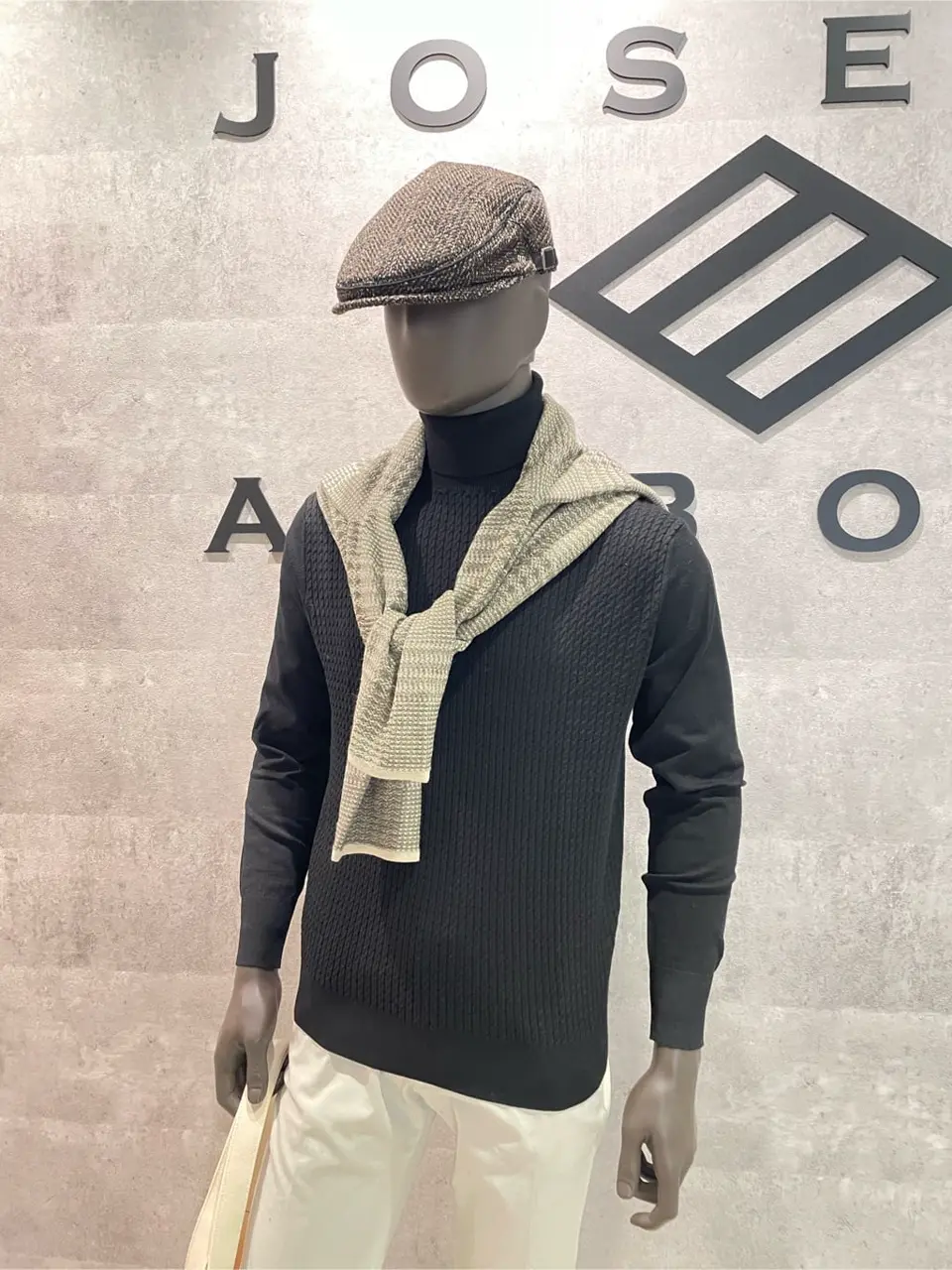 JOSEPH ABBOUD 東　 コーディネート画像