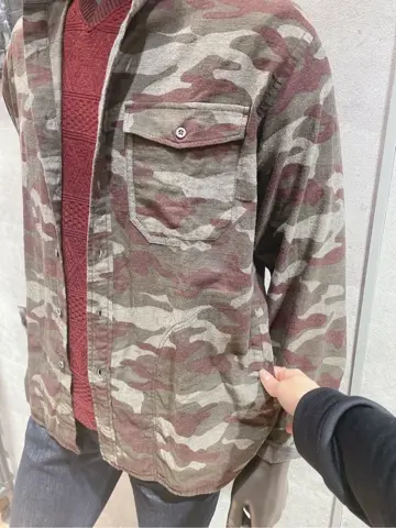 JOSEPH ABBOUD 二澤 コーディネート画像