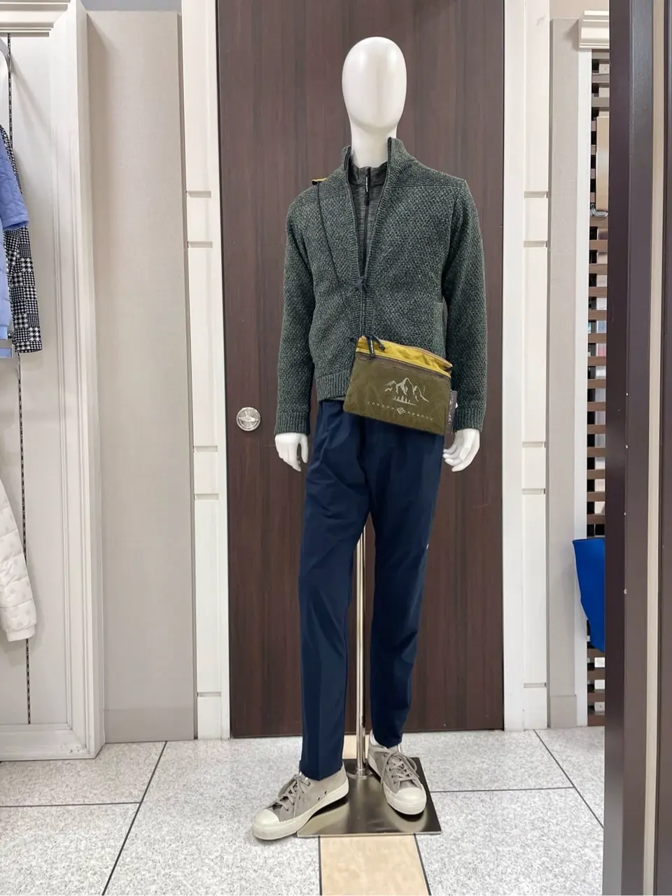 JOSEPH ABBOUD 松山 コーディネート画像