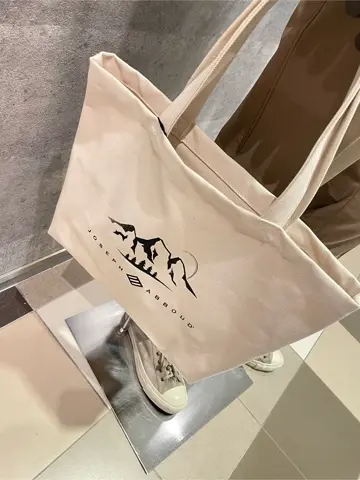 JOSEPH ABBOUD 東　 コーディネート画像