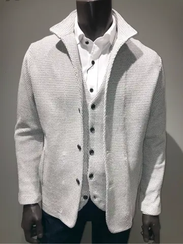 JOSEPH ABBOUD 川田 コーディネート画像