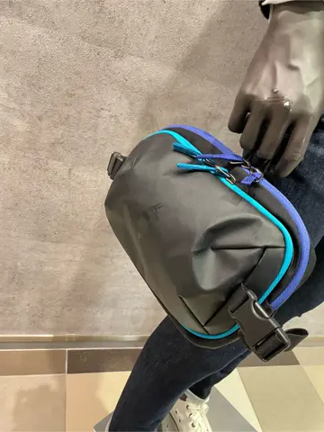 JOSEPH ABBOUD 東　 コーディネート画像