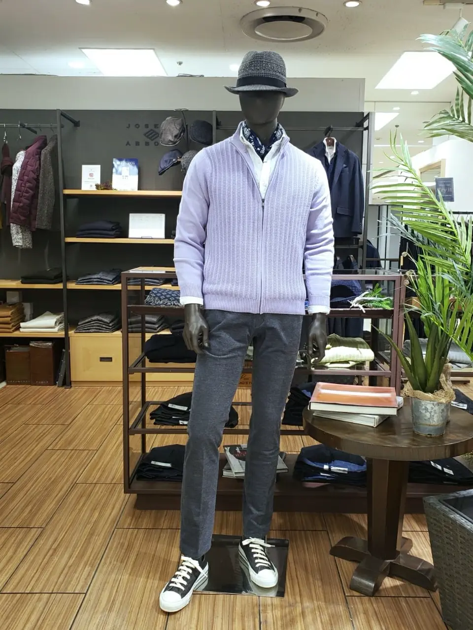 JOSEPH ABBOUD 中西 コーディネート画像