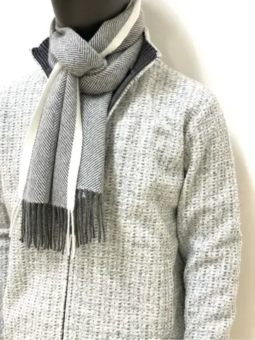 JOSEPH ABBOUD 金本 コーディネート画像