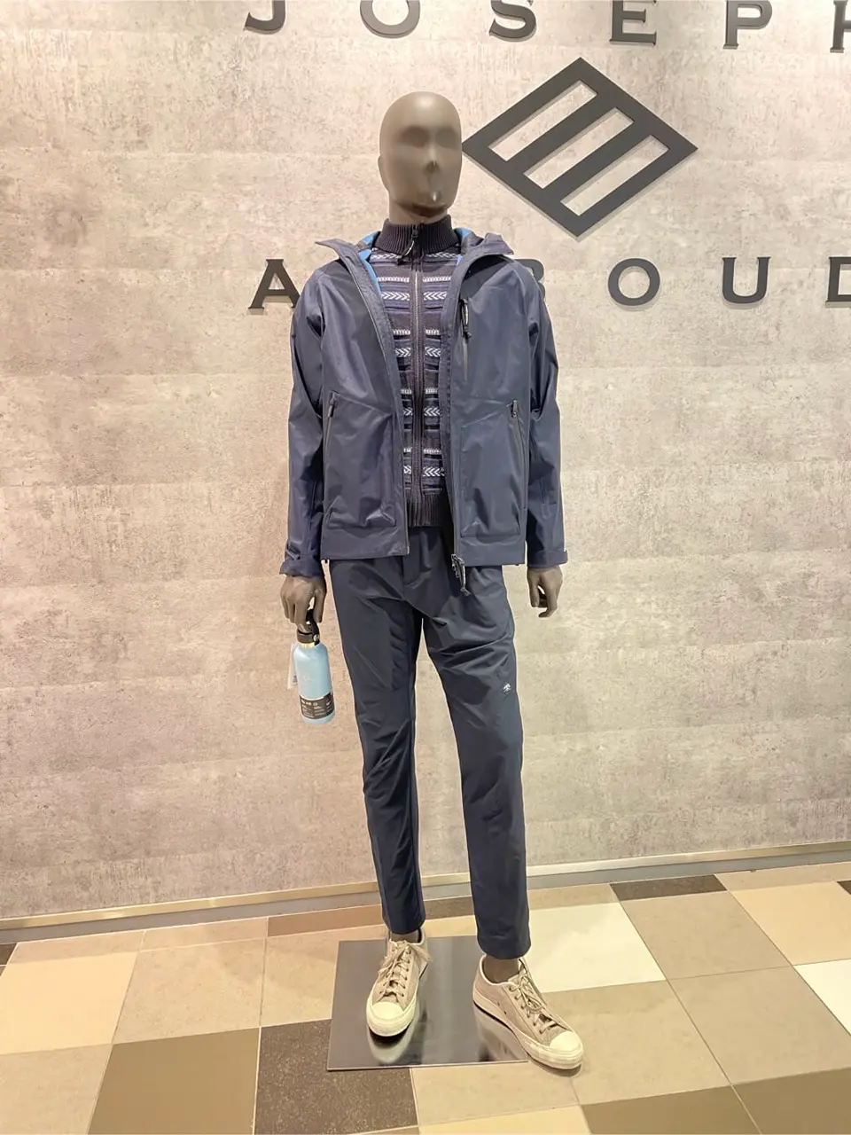  東　 コーディネート画像