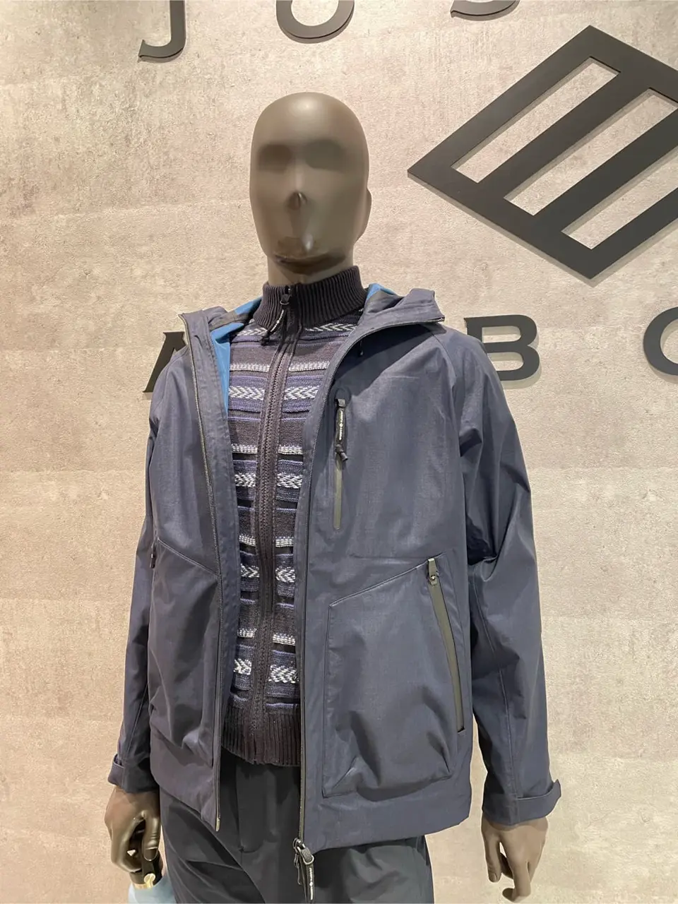 JOSEPH ABBOUD 東　 コーディネート画像