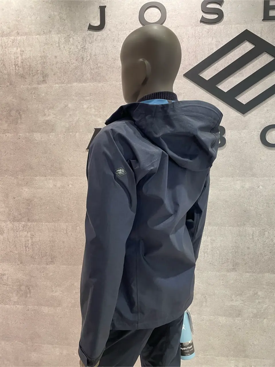 JOSEPH ABBOUD 東　 コーディネート画像