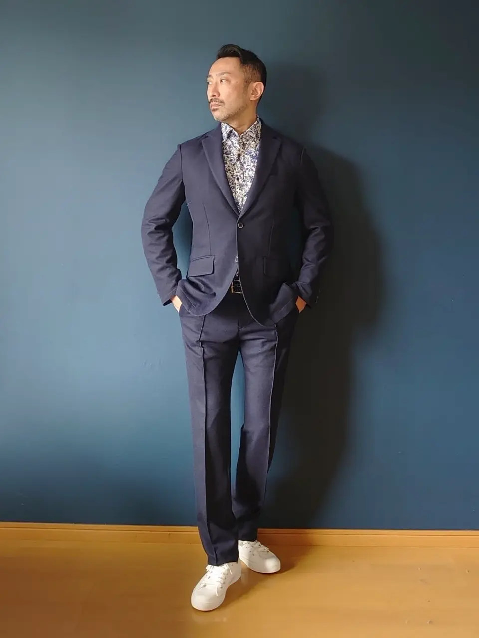 JOSEPH ABBOUD 安東 コーディネート画像