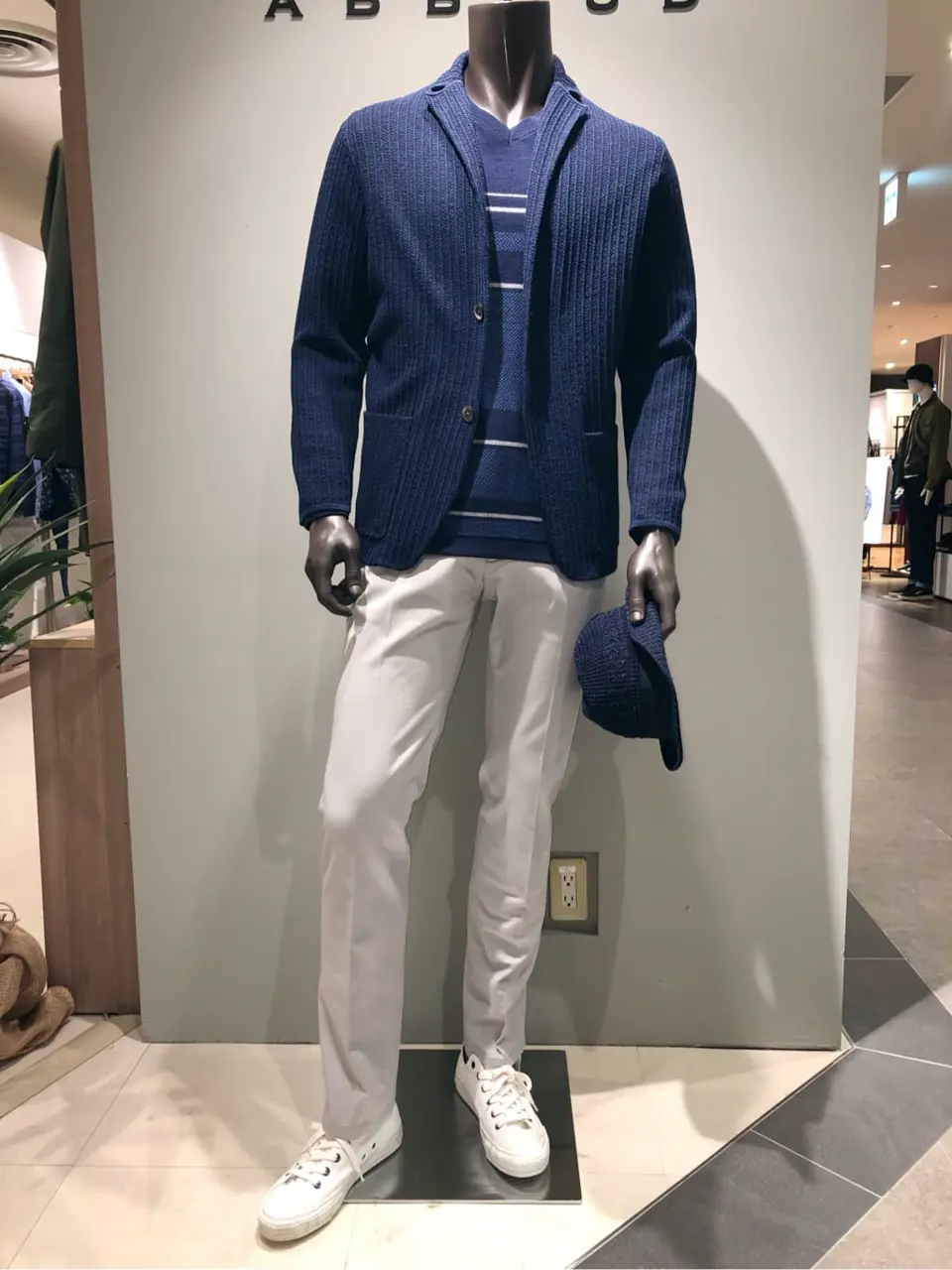 JOSEPH ABBOUD 川田 コーディネート画像