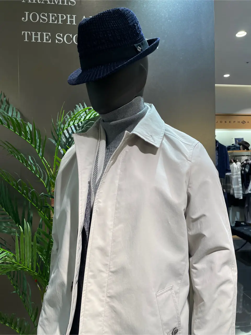 JOSEPH ABBOUD 渡辺あやこ コーディネート画像