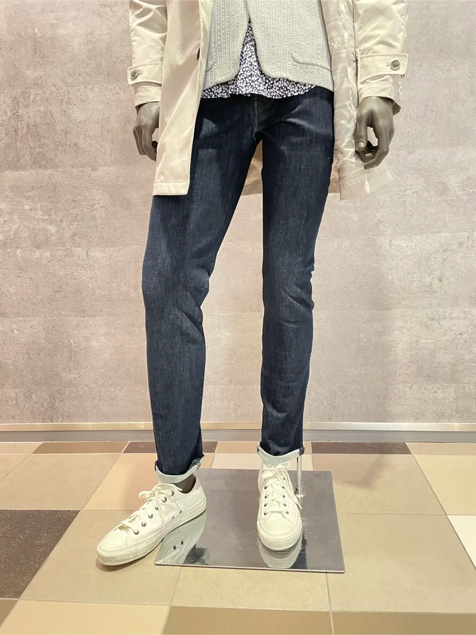 JOSEPH ABBOUD 東　 コーディネート画像