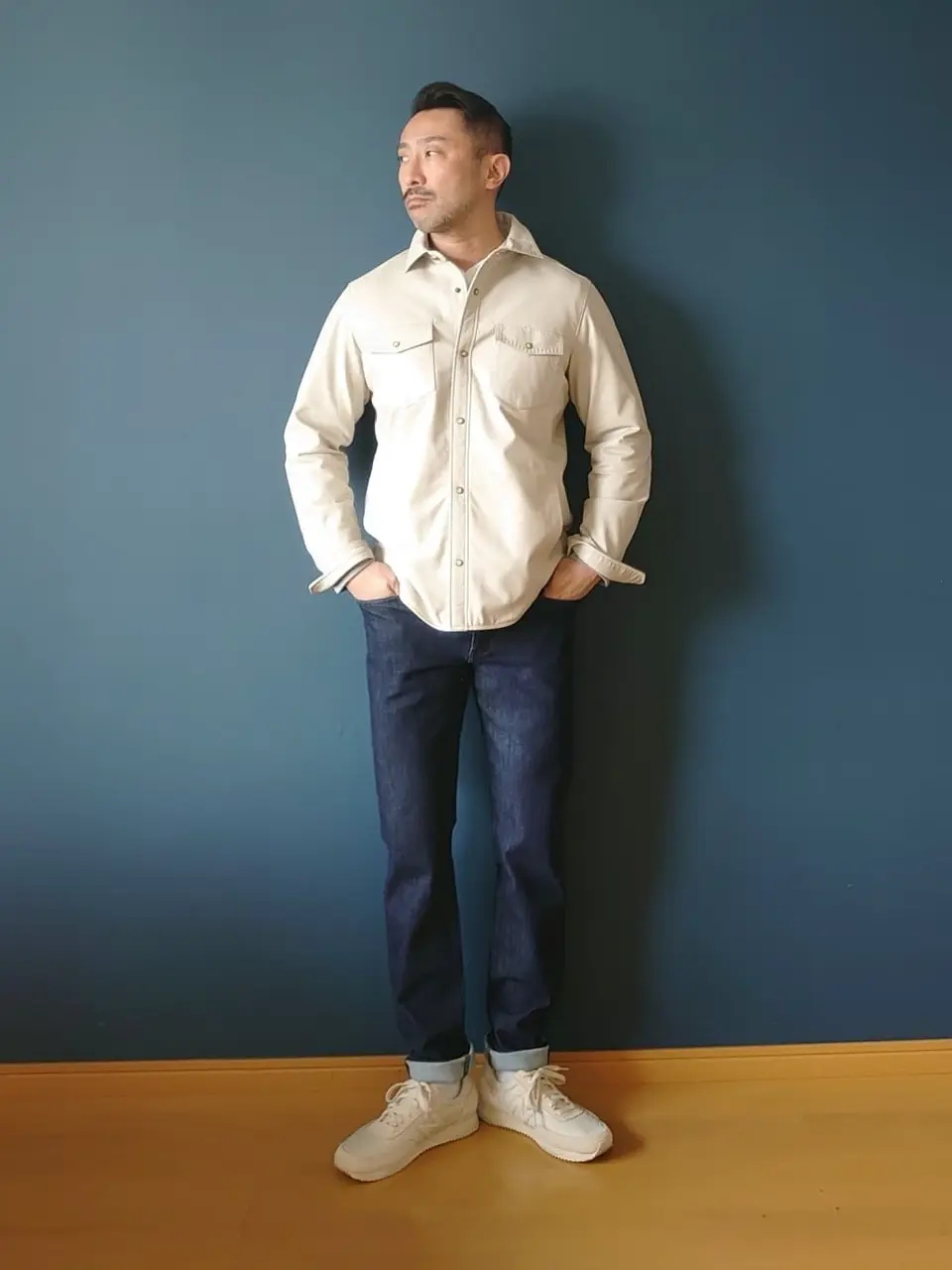 JOSEPH ABBOUD 安東 コーディネート画像