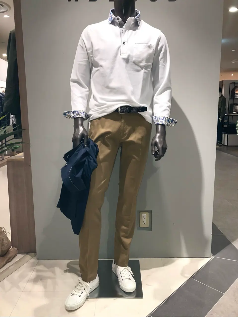 JOSEPH ABBOUD 川田 コーディネート画像