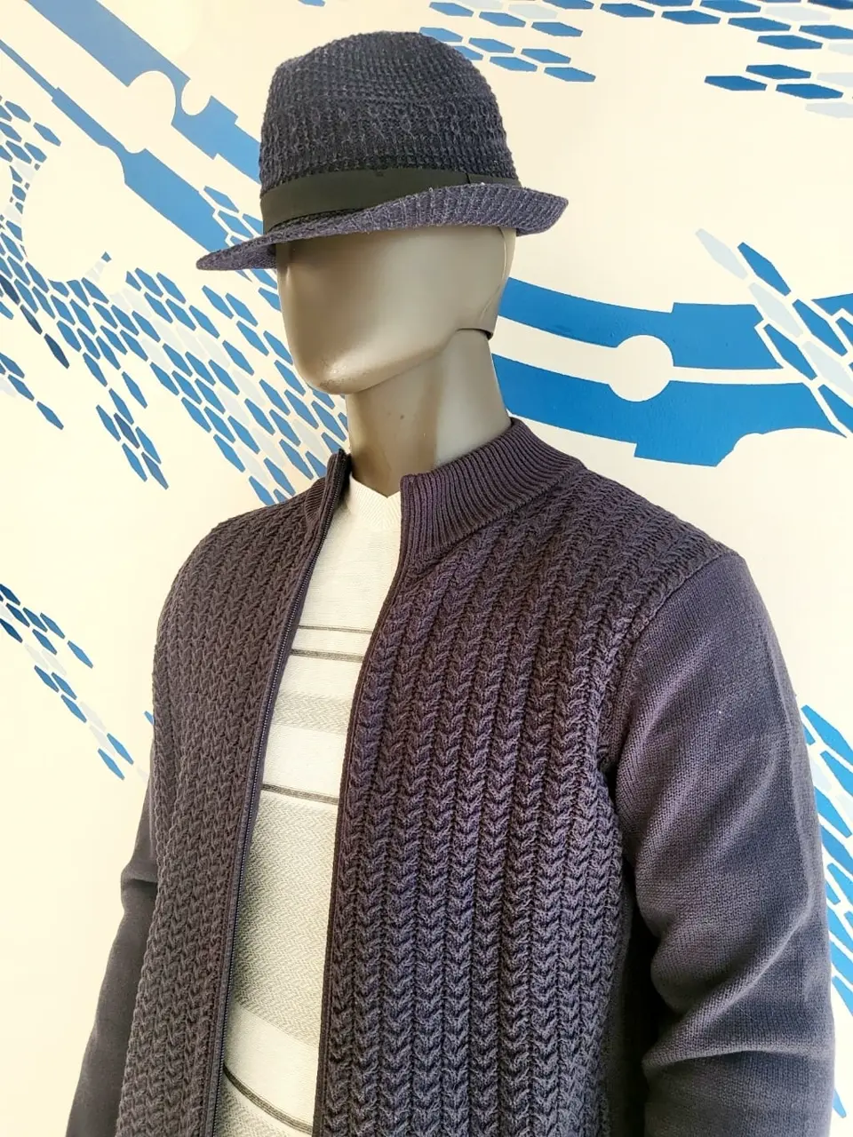 JOSEPH ABBOUD 亀井 コーディネート画像