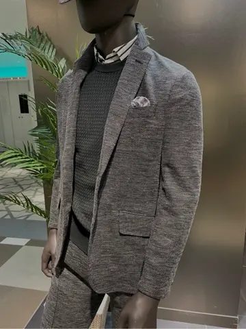 JOSEPH ABBOUD 渡辺あやこ コーディネート画像