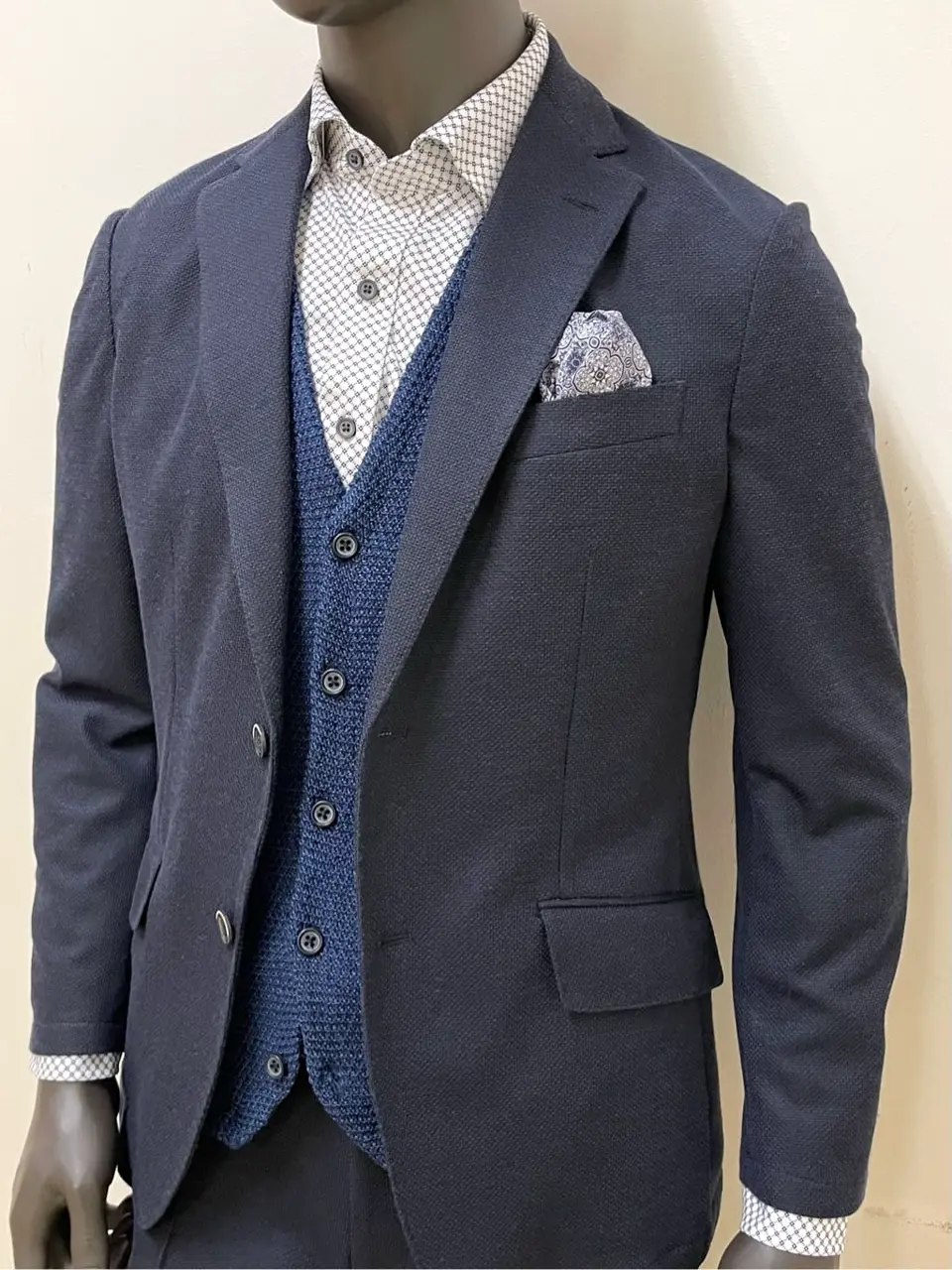 JOSEPH ABBOUD 金本 コーディネート画像