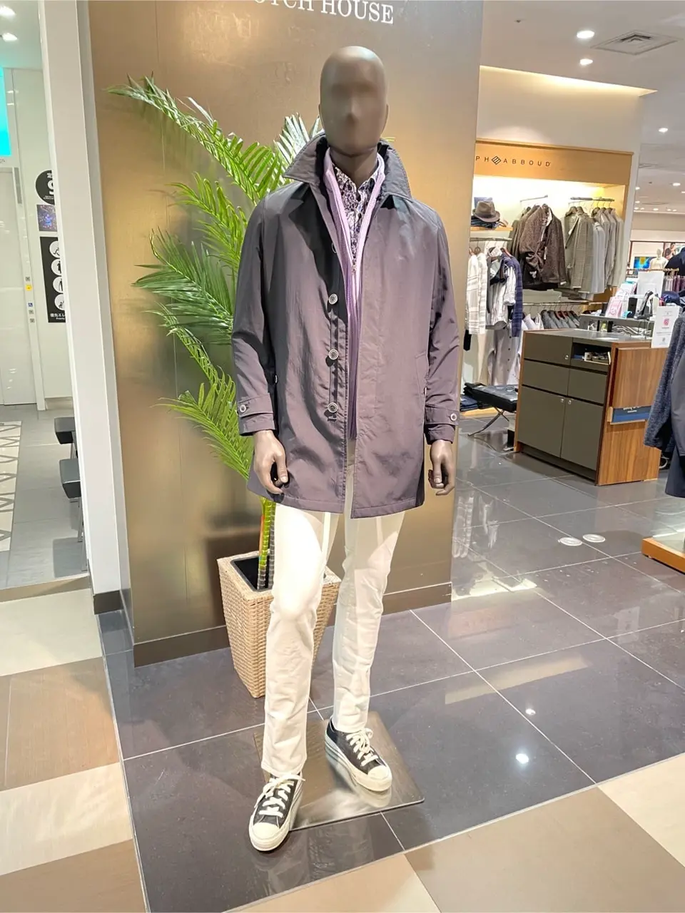  渡辺あやこ コーディネート画像