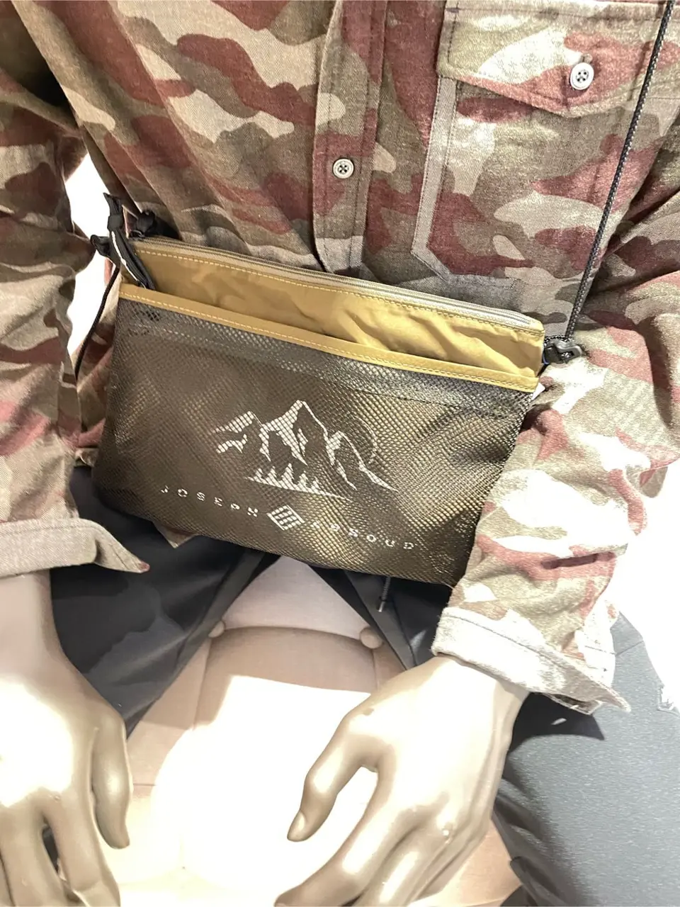 JOSEPH ABBOUD 東　 コーディネート画像