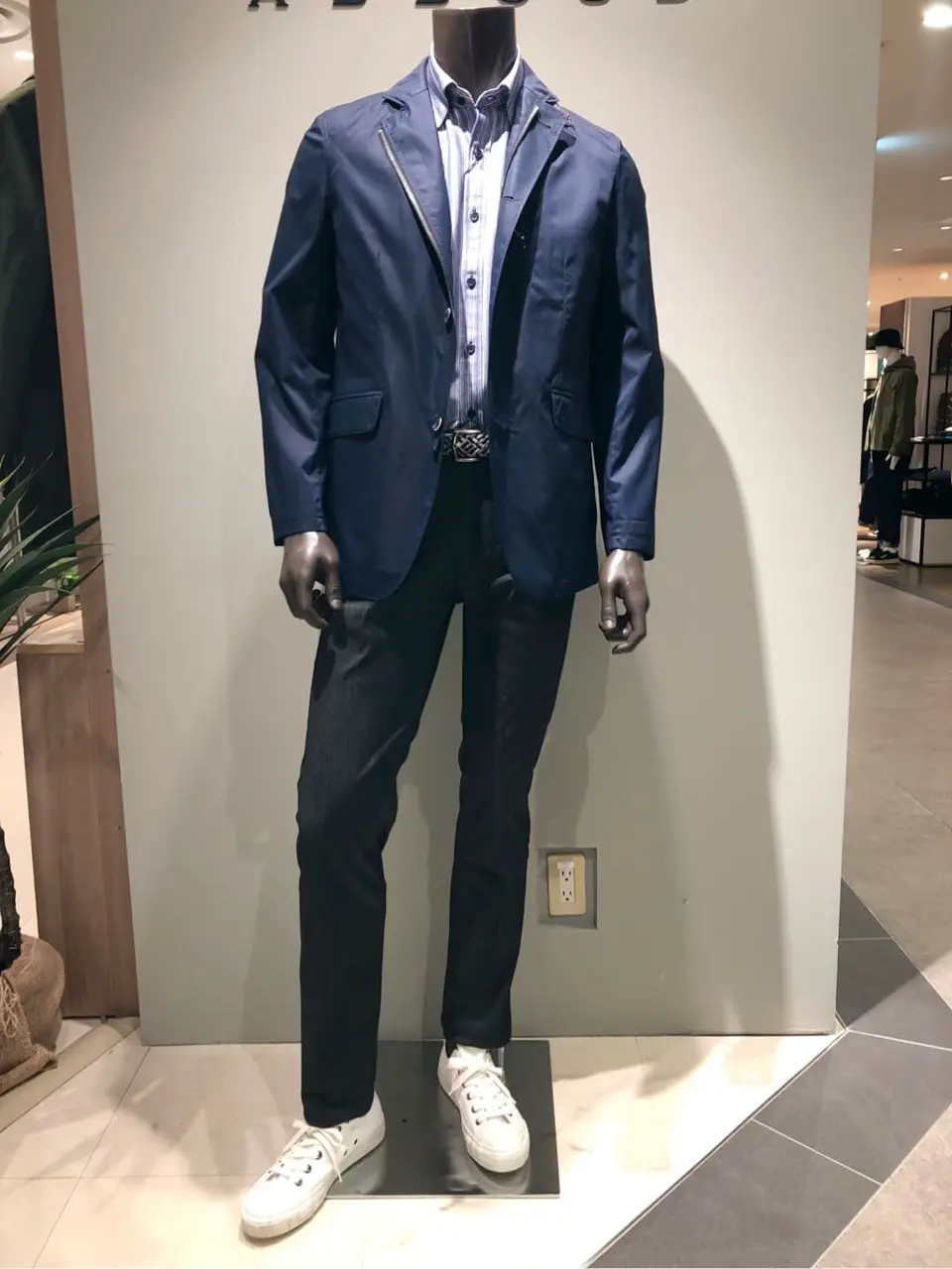 JOSEPH ABBOUD 川田 コーディネート画像