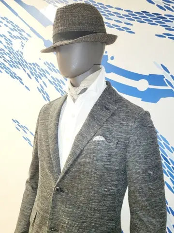 JOSEPH ABBOUD 亀井 コーディネート画像