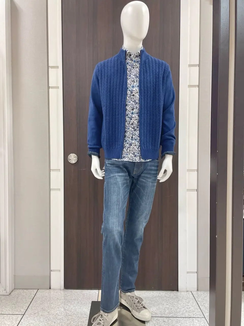 JOSEPH ABBOUD 松山 コーディネート画像