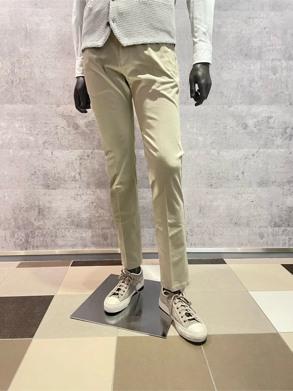 JOSEPH ABBOUD 東　 コーディネート画像