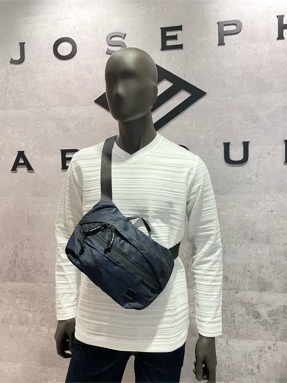 JOSEPH ABBOUD 東　 コーディネート画像