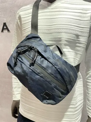 JOSEPH ABBOUD 東　 コーディネート画像