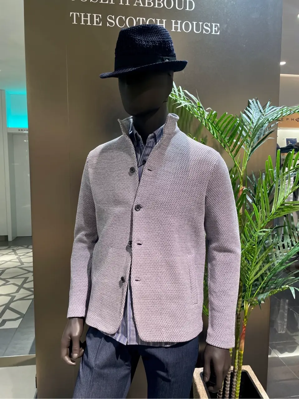 JOSEPH ABBOUD 渡辺あやこ コーディネート画像