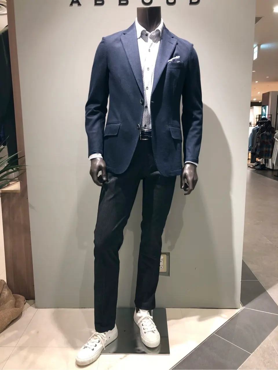 JOSEPH ABBOUD 川田 コーディネート画像