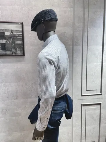 JOSEPH ABBOUD 二澤 コーディネート画像