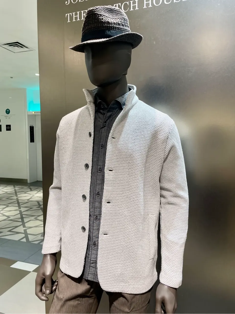 JOSEPH ABBOUD 渡辺あやこ コーディネート画像