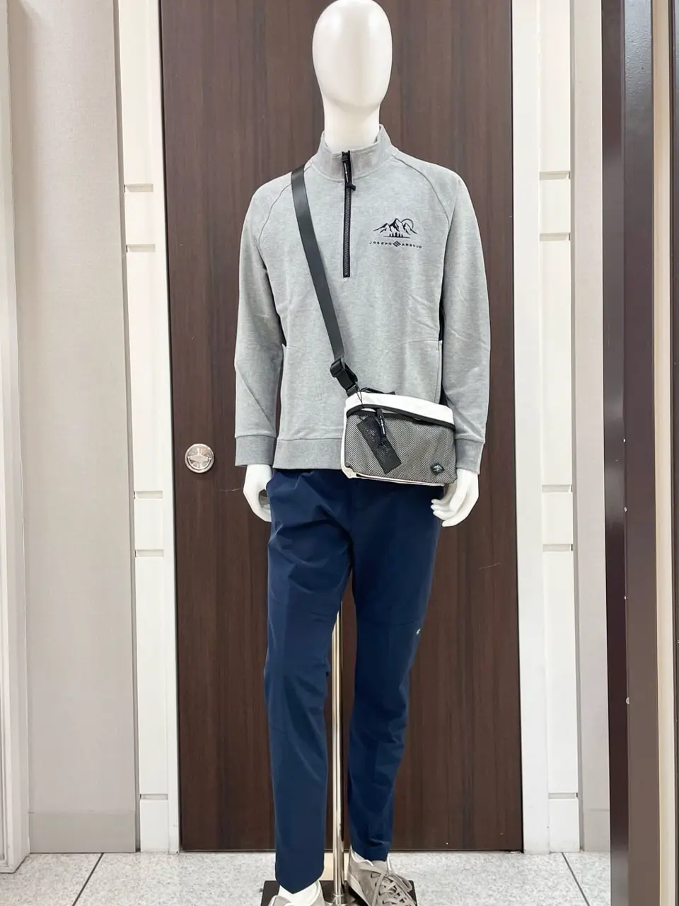 JOSEPH ABBOUD 松山 コーディネート画像