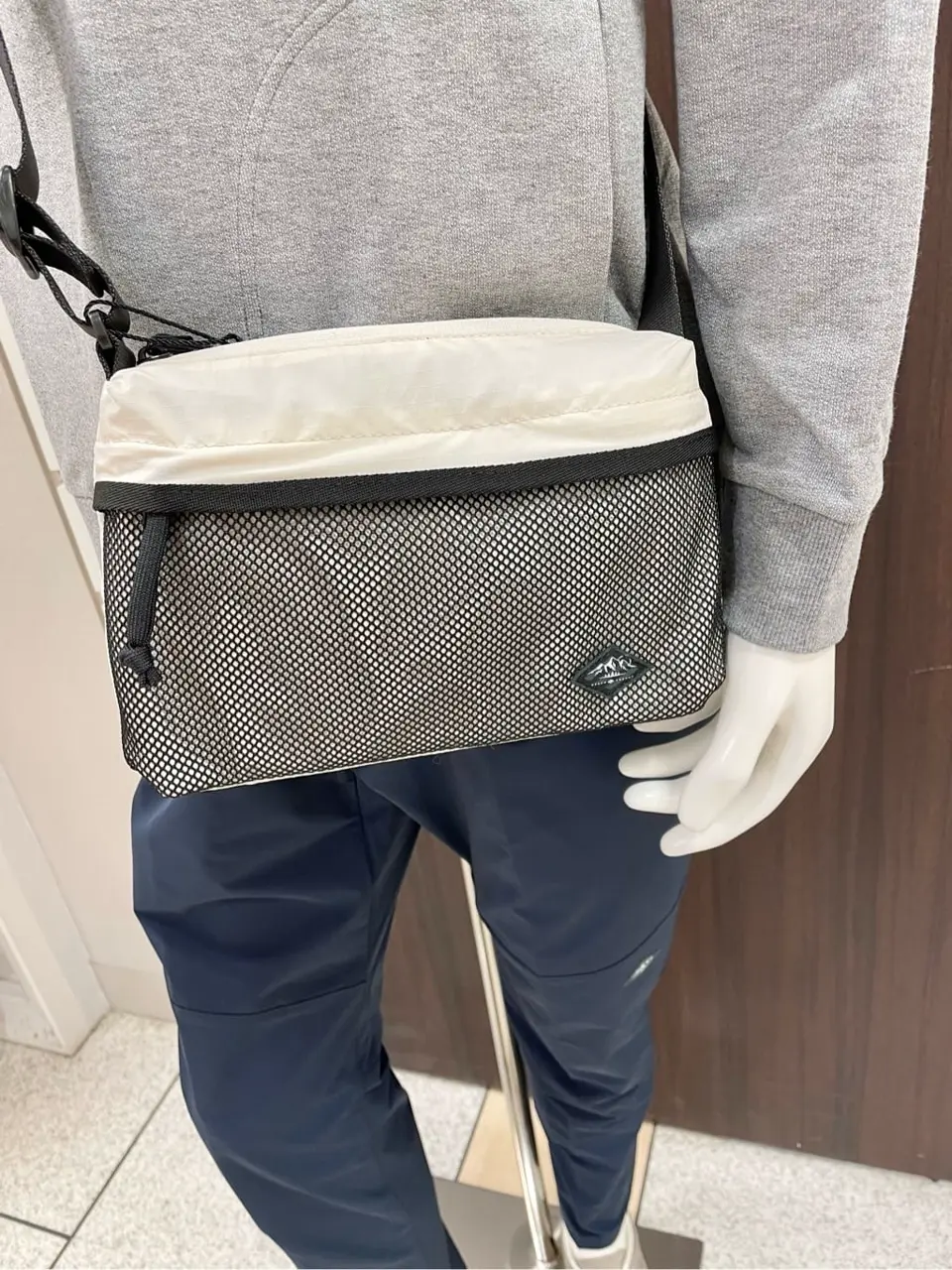 JOSEPH ABBOUD 松山 コーディネート画像