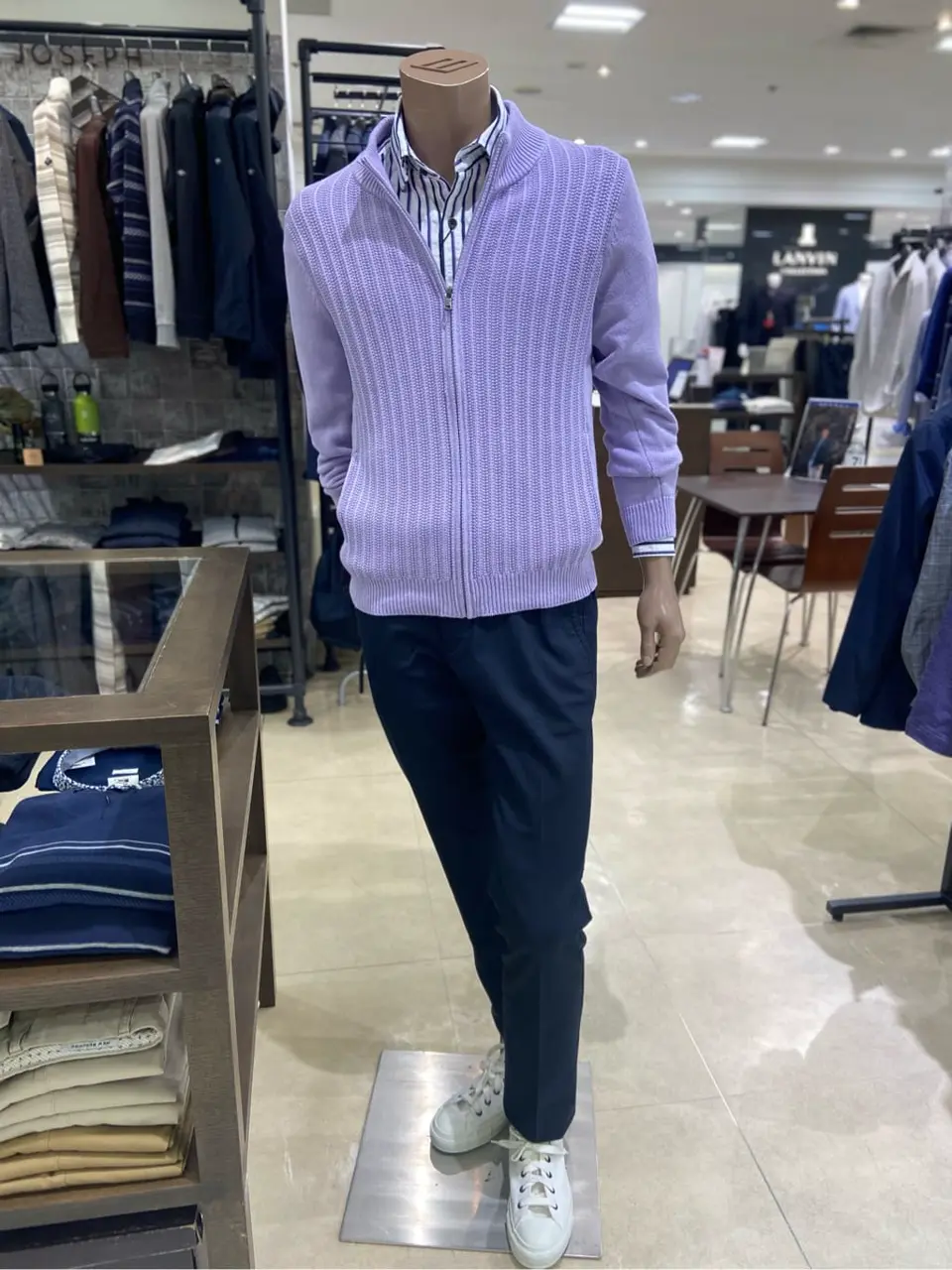  たかい　かおり コーディネート画像