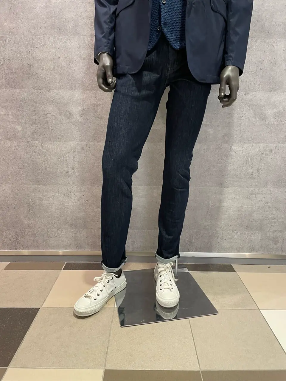 JOSEPH ABBOUD 東　 コーディネート画像