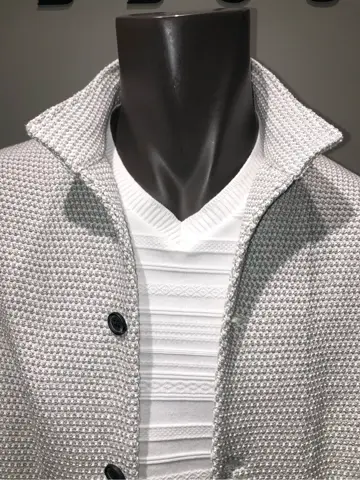 JOSEPH ABBOUD 川田 コーディネート画像