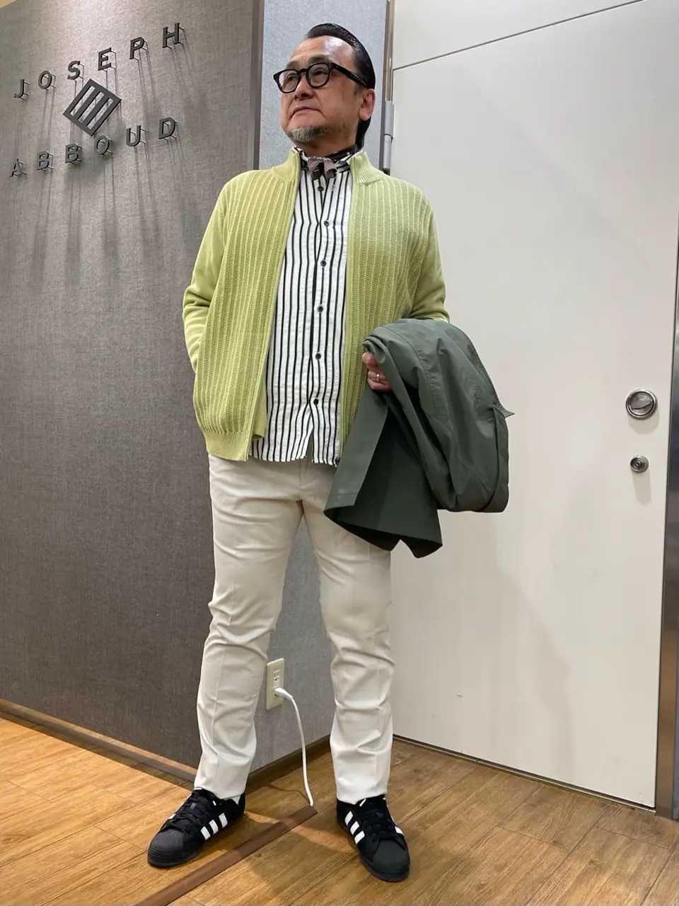 JOSEPH ABBOUD 辰見 コーディネート画像